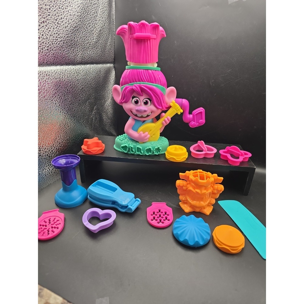 Playdoh Trolls Poppy Hair Growing mauve color With Accessories
